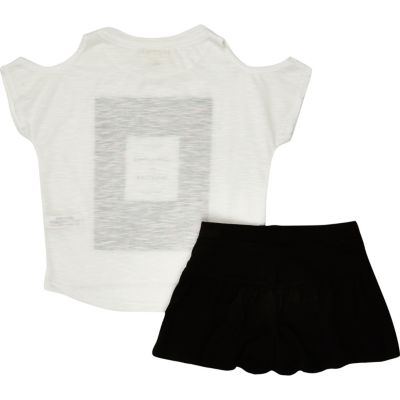 Mini girls white top and shorts outfit